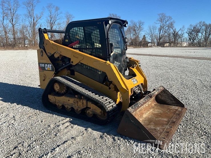 2015-caterpillar-259d-image-6