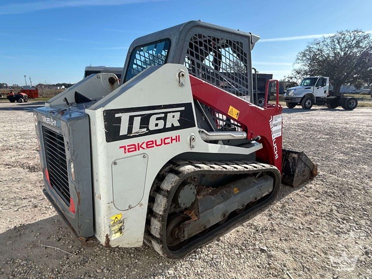 2021-takeuchi-tl6r-image-3