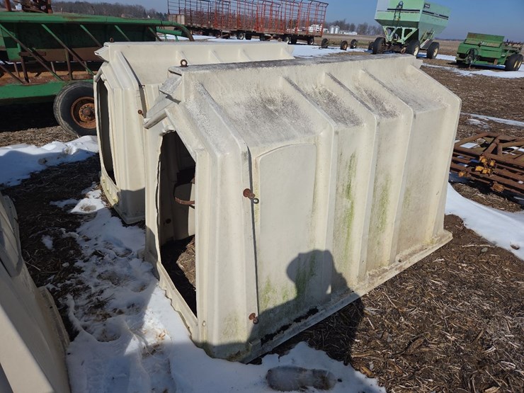 (2)-calf-tel-poly-calf-huts-(north)-image-1