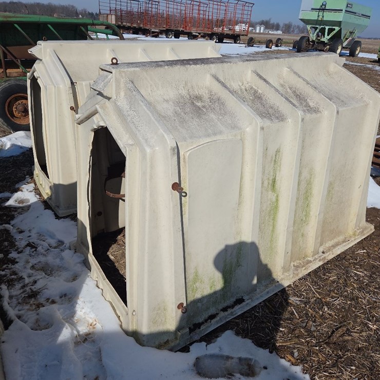 (2) Calf-Tel poly calf huts (north)