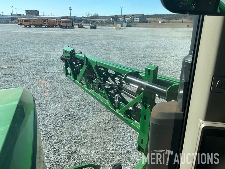 2022-john-deere-410r-image-45