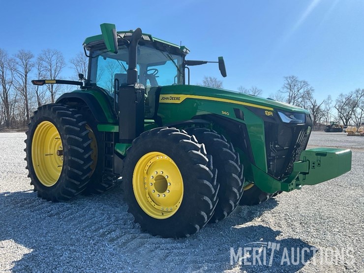 2023-john-deere-8r-340-image-7