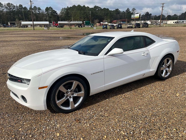 2012-chevrolet-camaro-2-door-coupe-(152,885-miles)-image-1