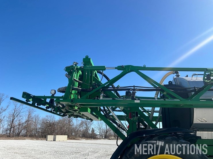 2022-john-deere-410r-image-24