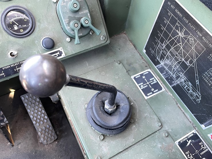 #1019-•-1991-skytrak-telehandler-image-52