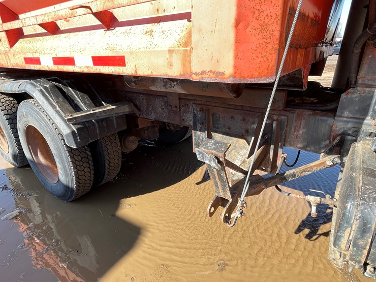 1996-ford-l9000-image-21