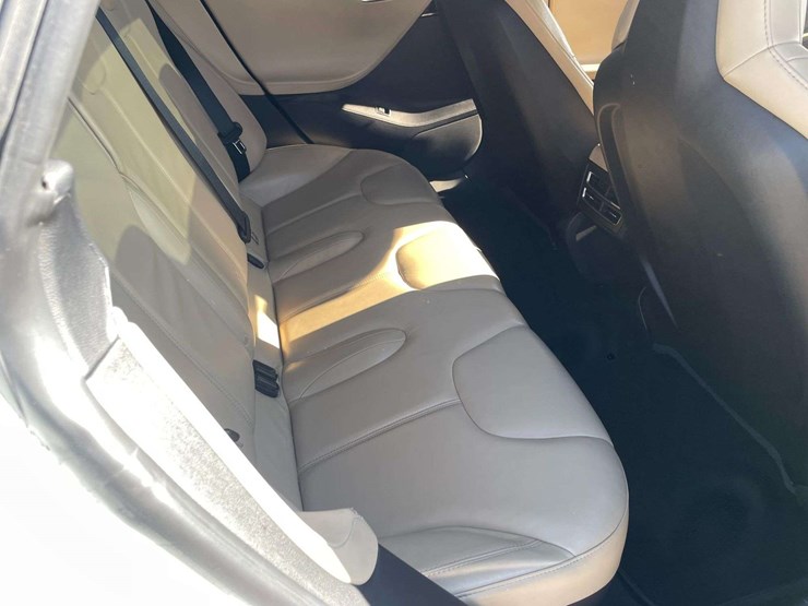 2013-tesla-model-s-4-door-sedan-(135,834-miles)-image-15