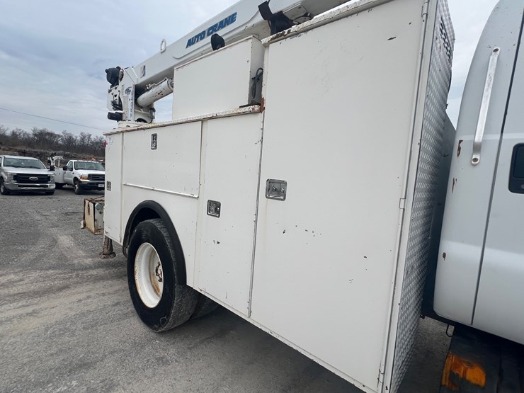 2000-ford-f650-image-15