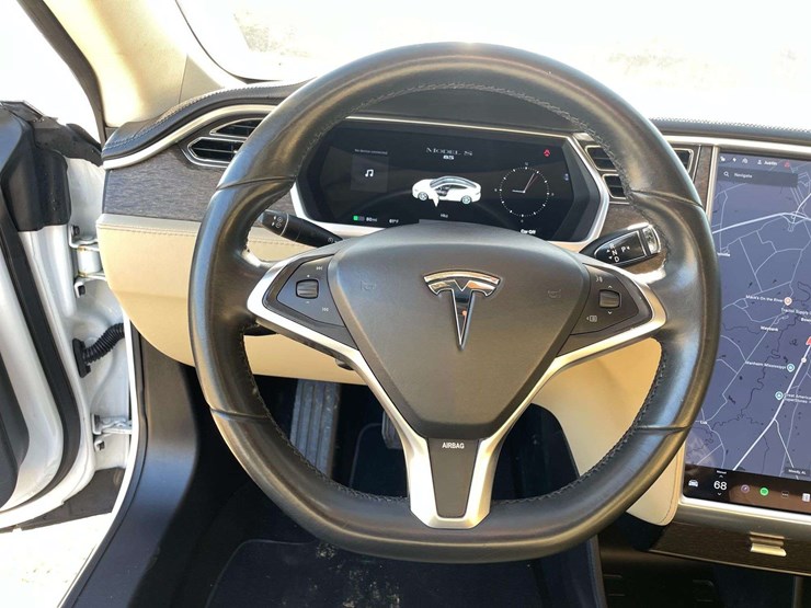 2013-tesla-model-s-4-door-sedan-(135,834-miles)-image-11