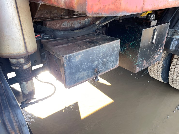 1996-ford-l9000-image-13