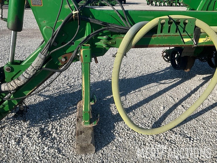 2009-john-deere-1770nt-image-13