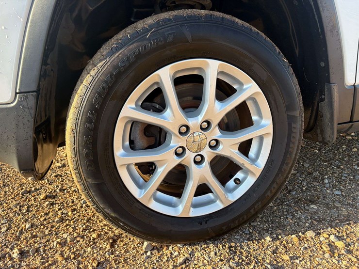 2014-jeep-cherokee-image-7