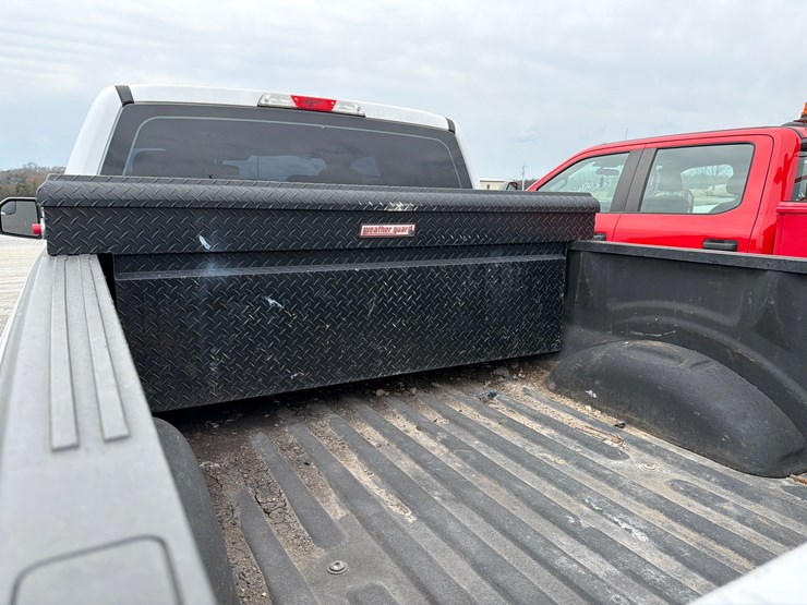 2020-ford-f150-xl-image-7