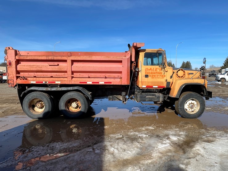 1996-ford-l9000-image-6