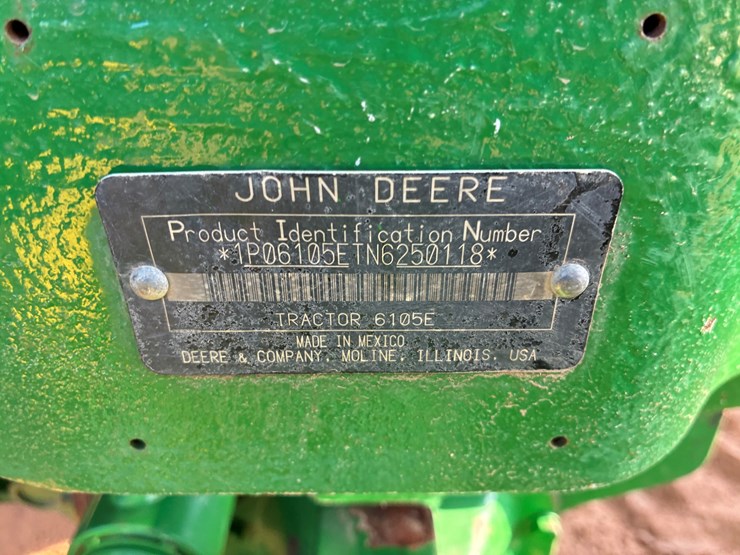 2022-john-deere-6105e-image-10