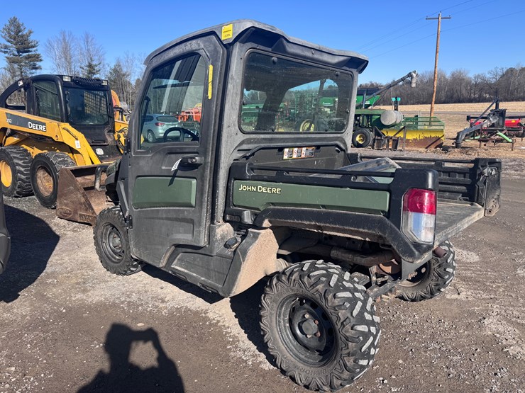 #4085-•-john-deere-xuv835-image-5