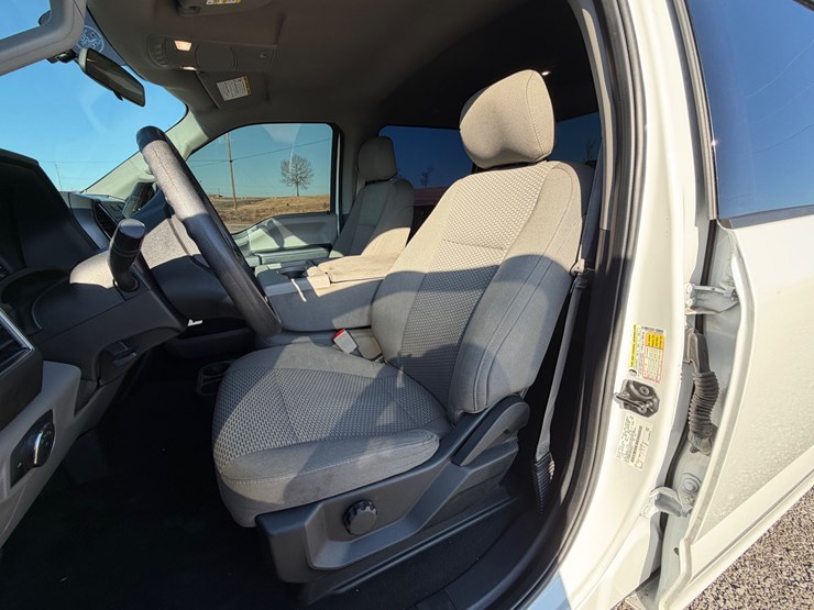 2019-ford-f250-xlt-image-18