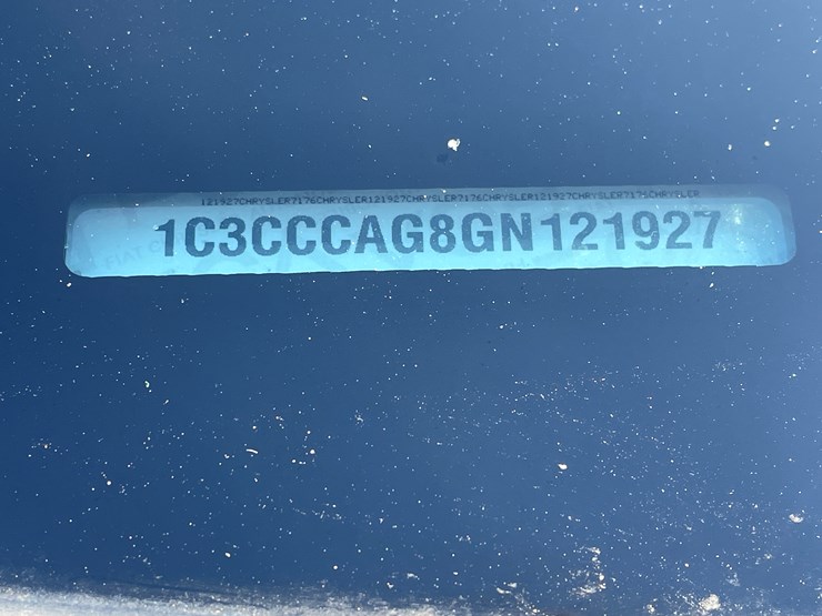 #1524-•-2016-chrysler-200-(has-mn-title)-image-11