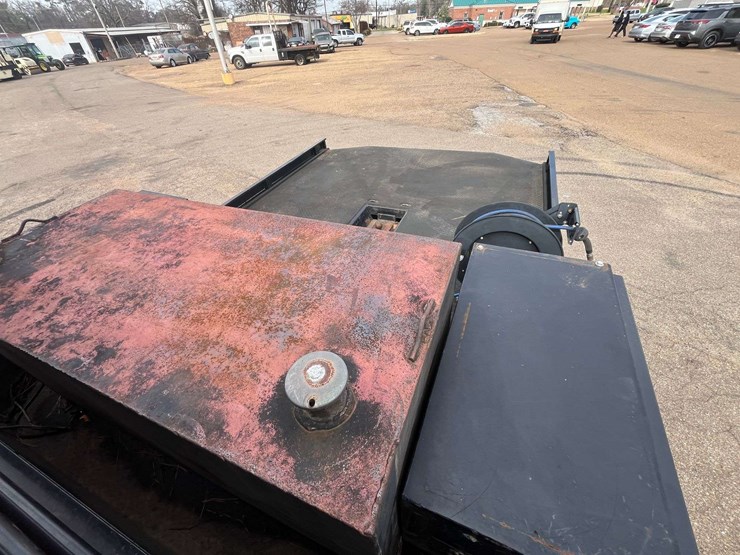 2008-chevrolet-kodiak-5500-4x4-crew-cab-flatbed-truck-(85,344-miles)-image-19