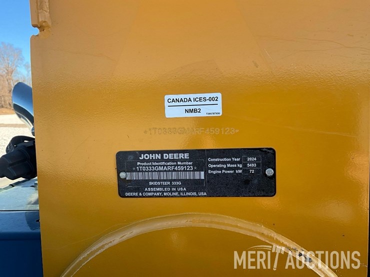 2024-deere-333g-image-35