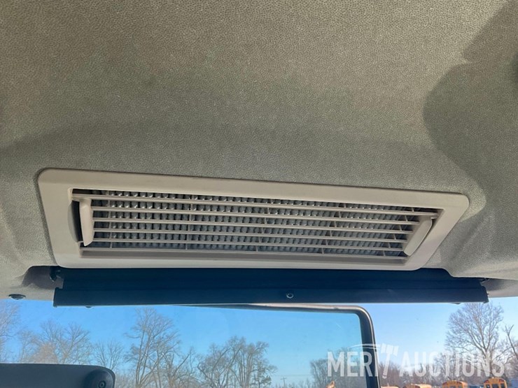 2025-fendt-943mt-vario-image-45