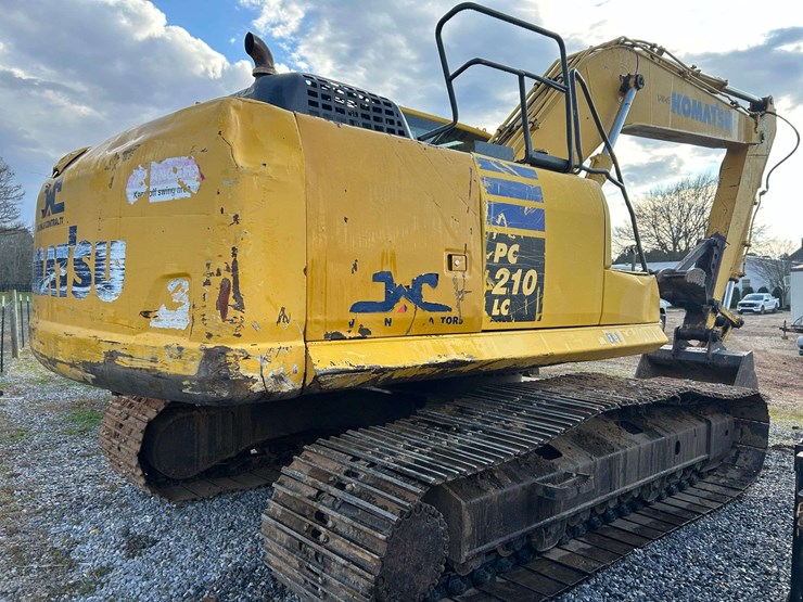 2015-komatsu-pc210-lc-10-image-5