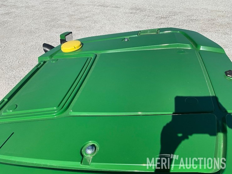 2023-john-deere-8r-340-image-46