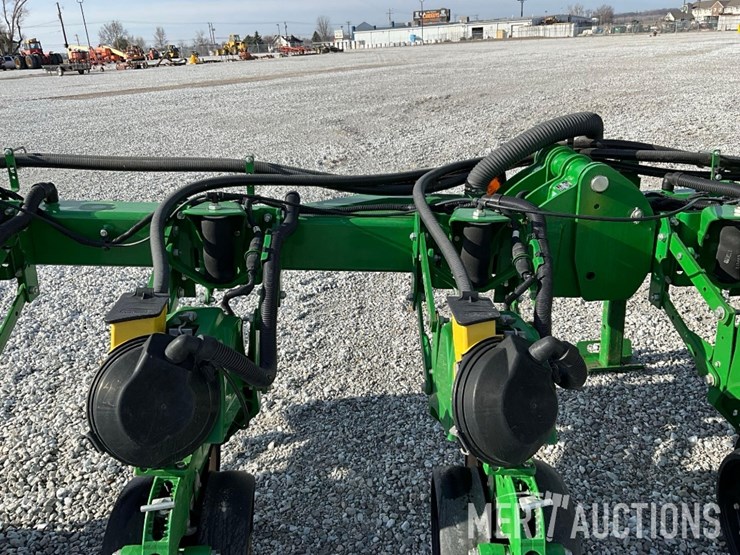 2022-john-deere-dr16-image-13