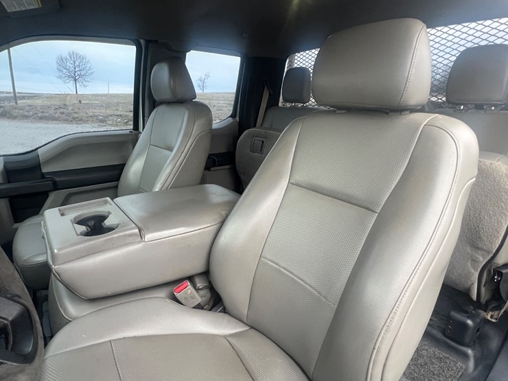 2015-ford-f150-xl-image-23