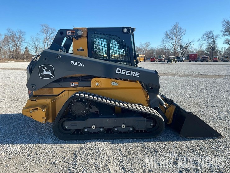 2023-deere-333g-image-6
