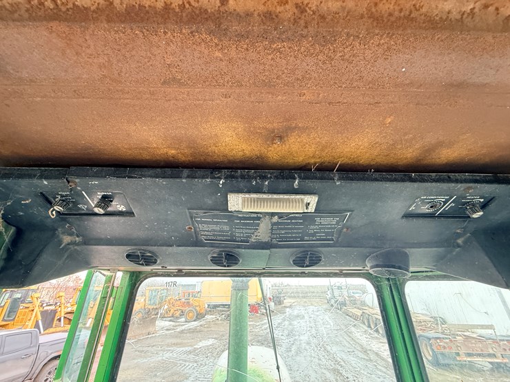 1973-john-deere-7520-image-49