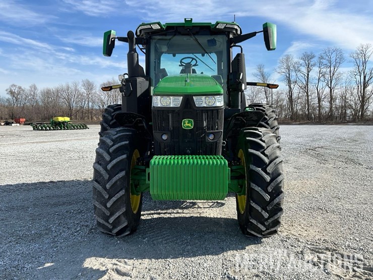 2022-john-deere-7r-210-image-8