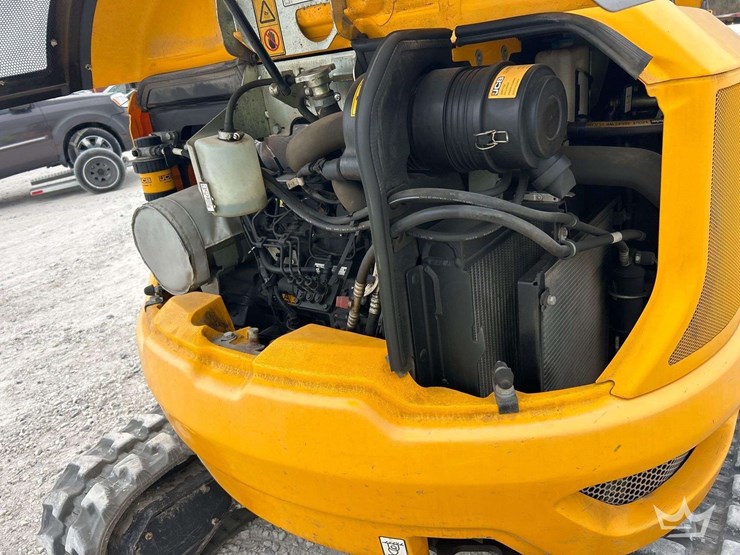 2021-jcb-35z-1-image-7