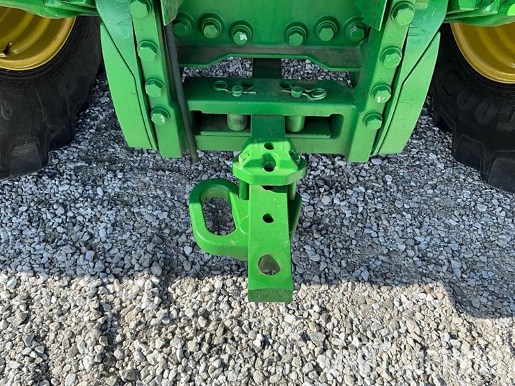 2022-john-deere-7r-210-image-25