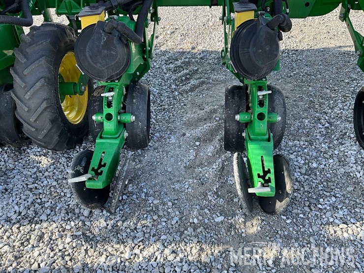 2022-john-deere-dr16-image-29