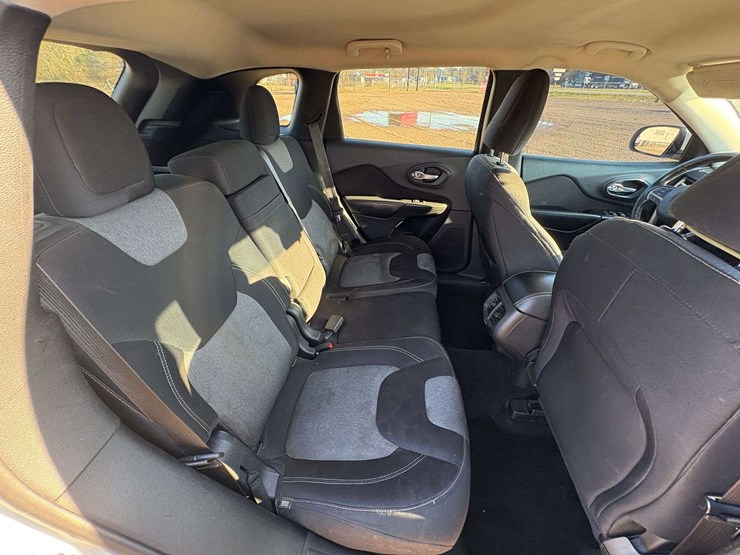 2014-jeep-cherokee-image-20