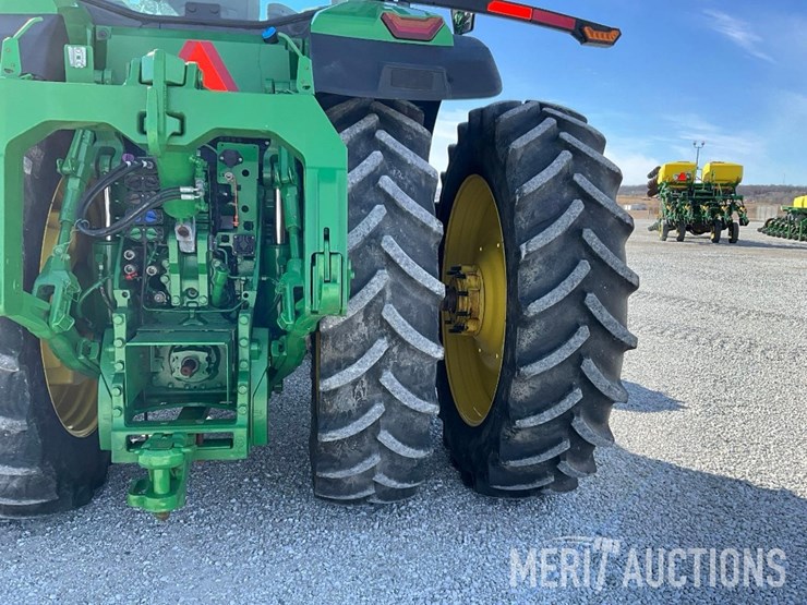 2023-john-deere-8r-310-image-23