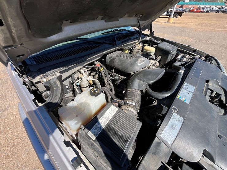 2005-chevrolet-1500-image-22