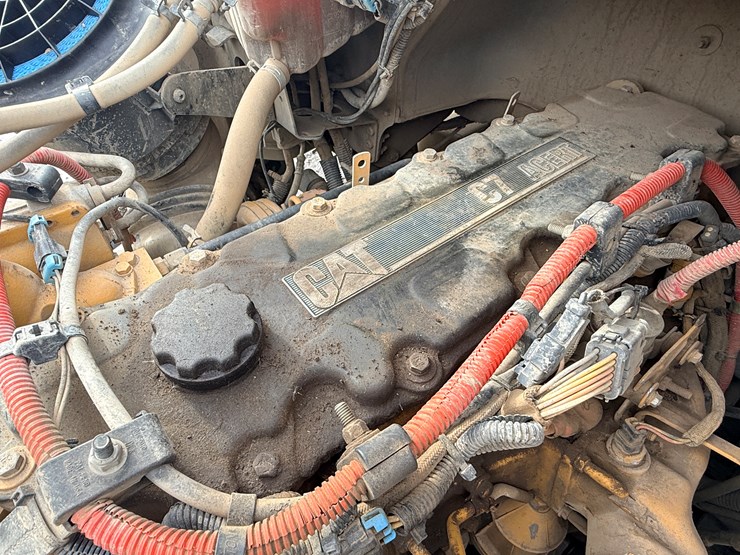 2004-caterpillar-c7-image-56