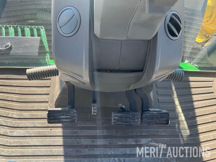 2023-john-deere-8r-310-image-40