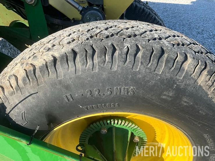 2009-john-deere-1770nt-image-27