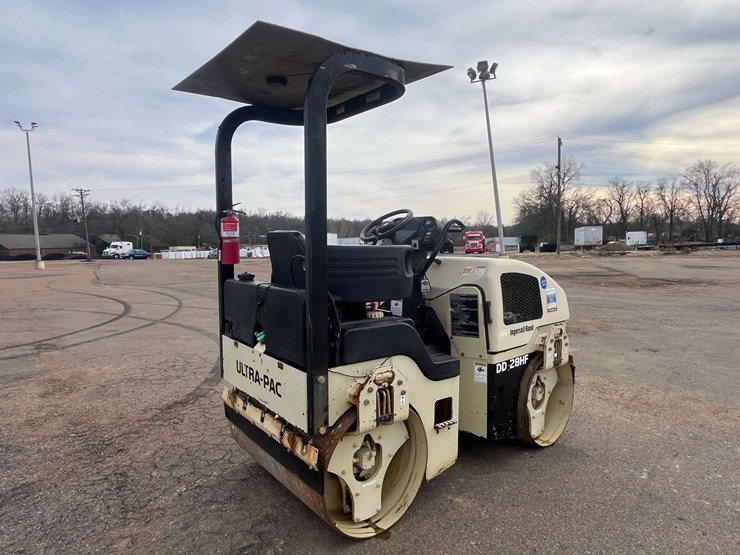 ingersoll-rand-dual-smooth-drum-roller-(1,047-hours)-image-3