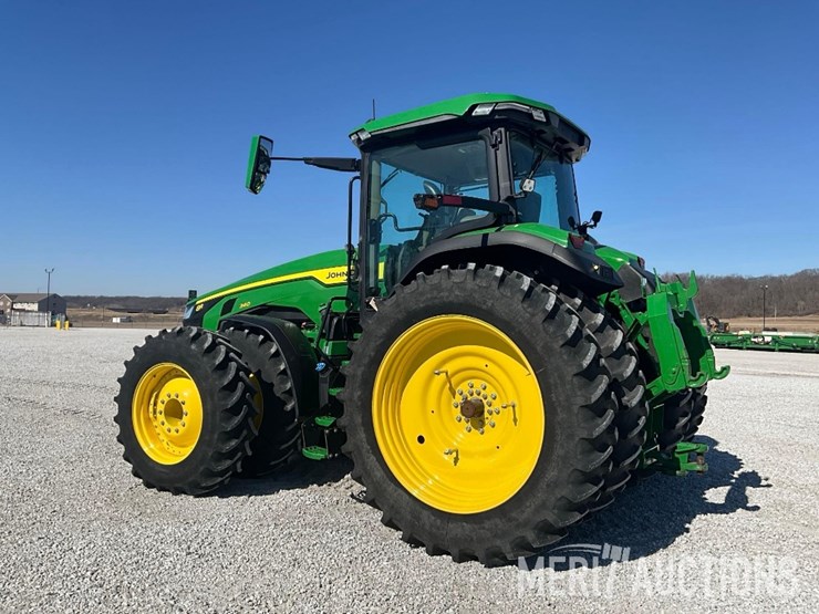 2023-john-deere-8r-340-image-3