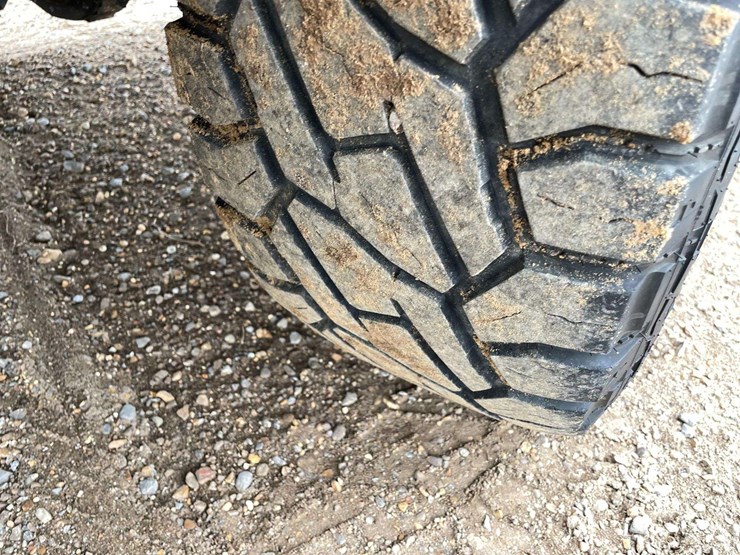 2014-ford-f150-lariat-image-21