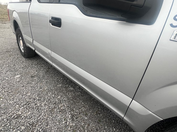 2015-ford-f150-xl-image-15