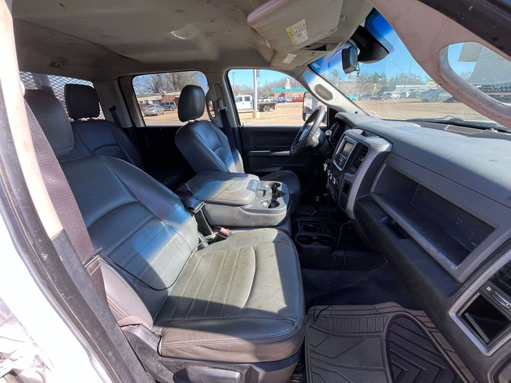 2014-dodge-ram-5500-image-17