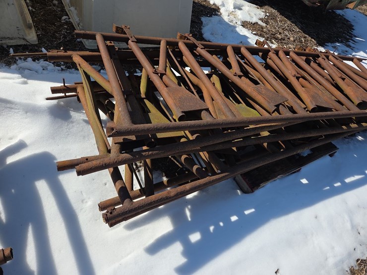 (6)-5-head-cattle-headlocks-image-5