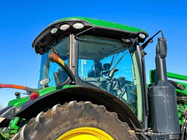 2016-john-deere-7230r-image-19