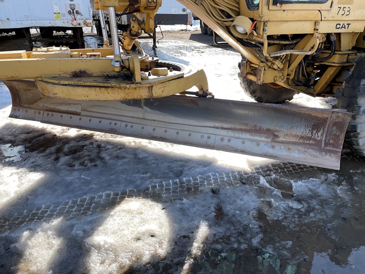 caterpillar-140g-image-13