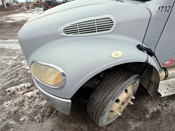 2004-caterpillar-c7-image-9